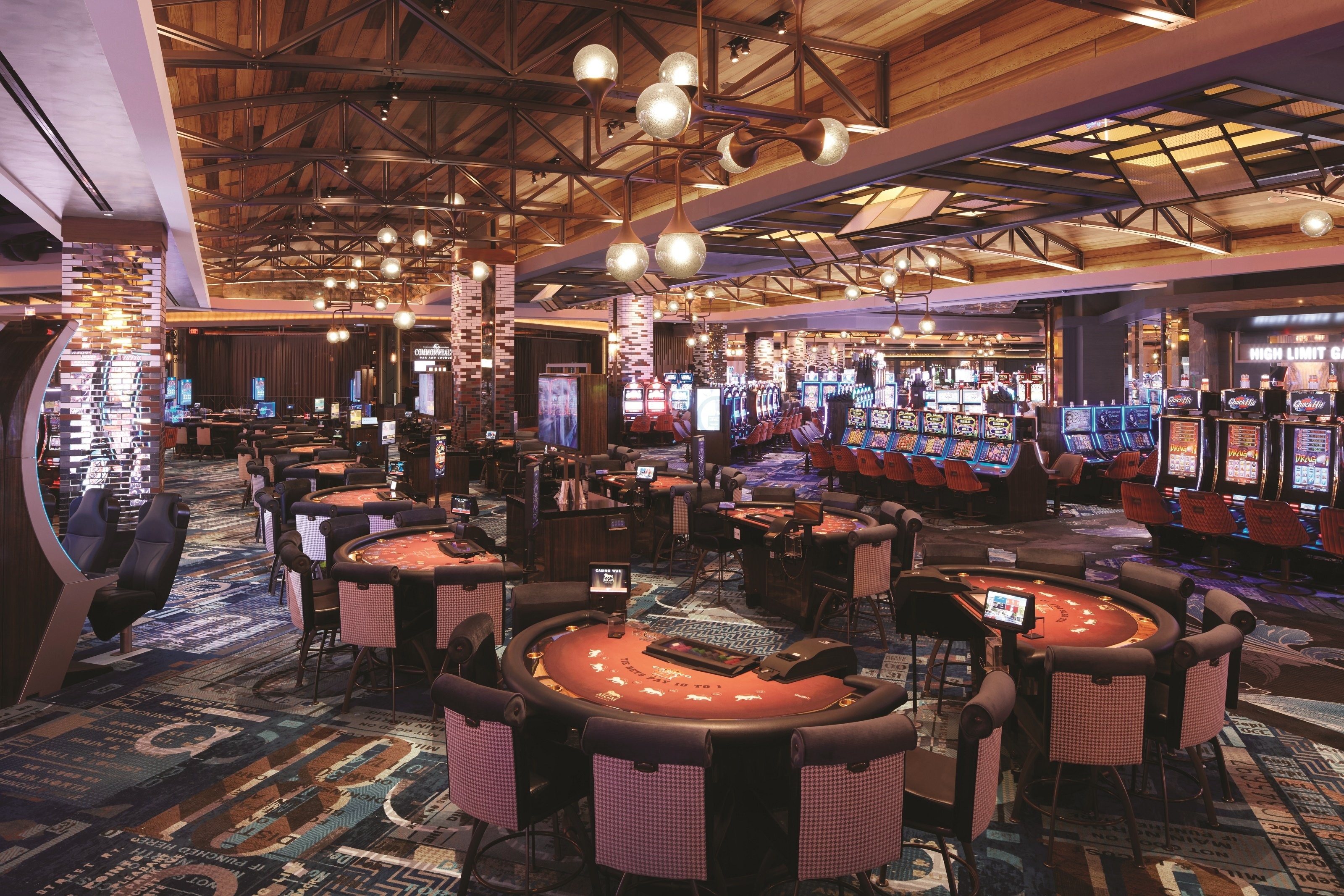 An elegant casino restaurant in the heart of London 
